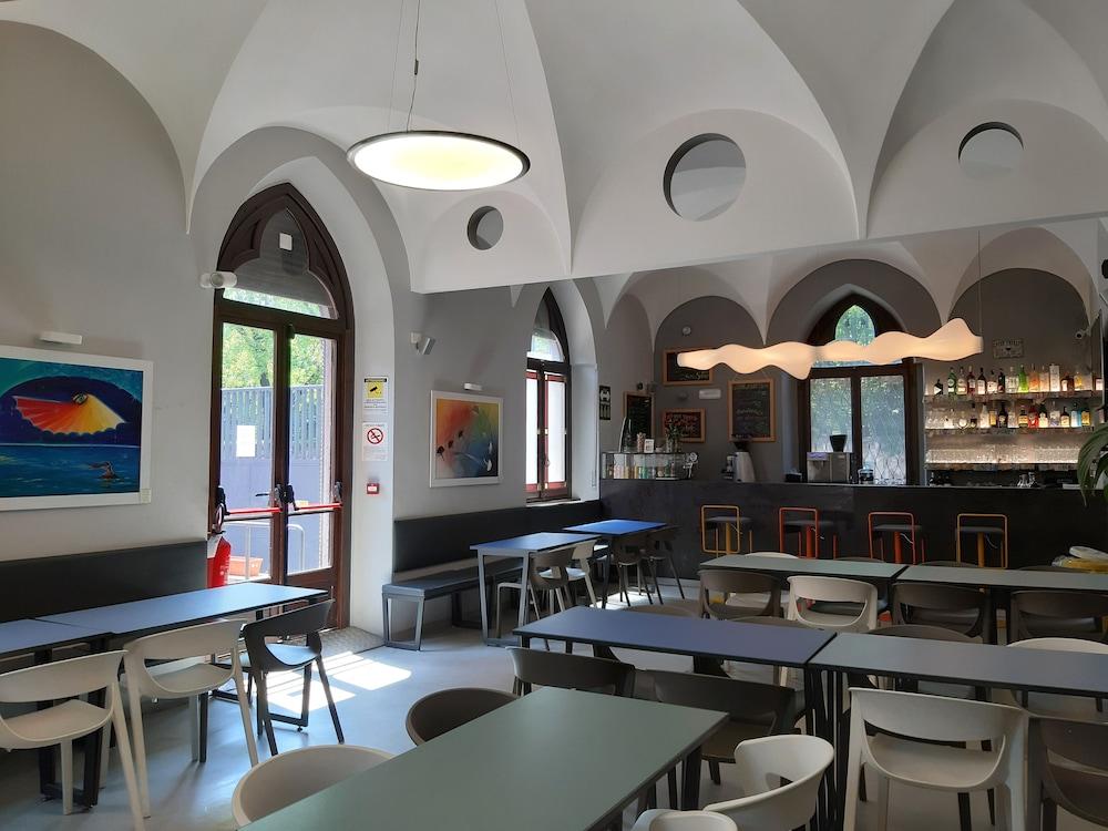 Babila Hostel Mediolan Zewnętrze zdjęcie